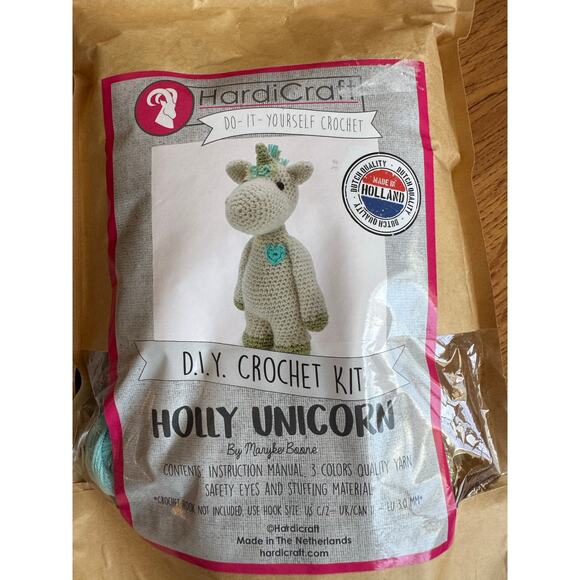 Hardicraft  Puppy Fiep and Holly Unicorn Do It Yourself Crochet Kit - Picture 3 of 4